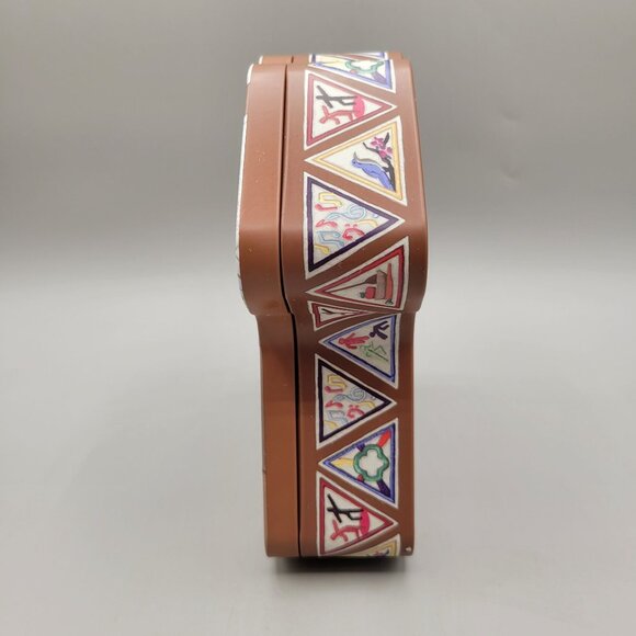 Brownie Girl Scouts of America Commemorative Keepsake Tin Box - Picture 2 of 7